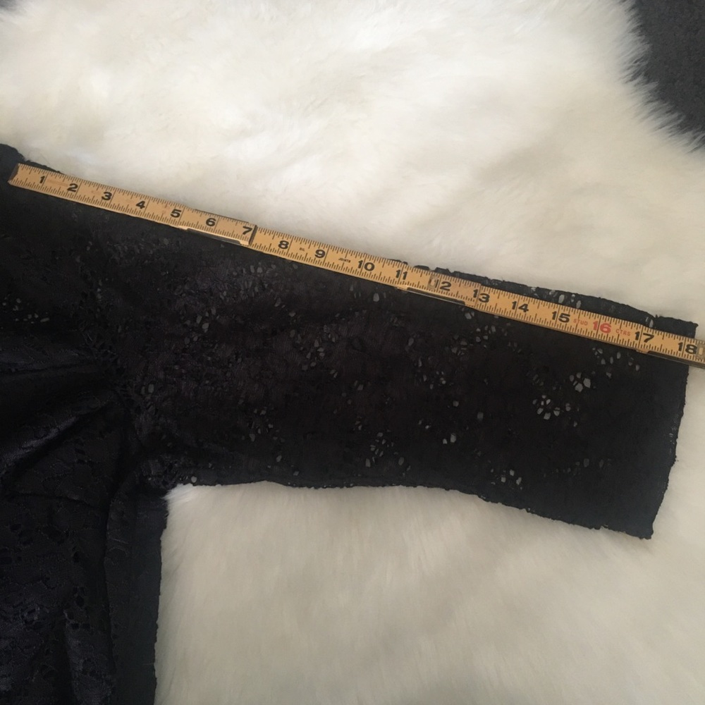 Trixxi Lace Dress - Picture 7 of 10